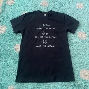 Wholesome Culture T-shirt Graphic Women Black Ocean Love Crewneck Tee Top S